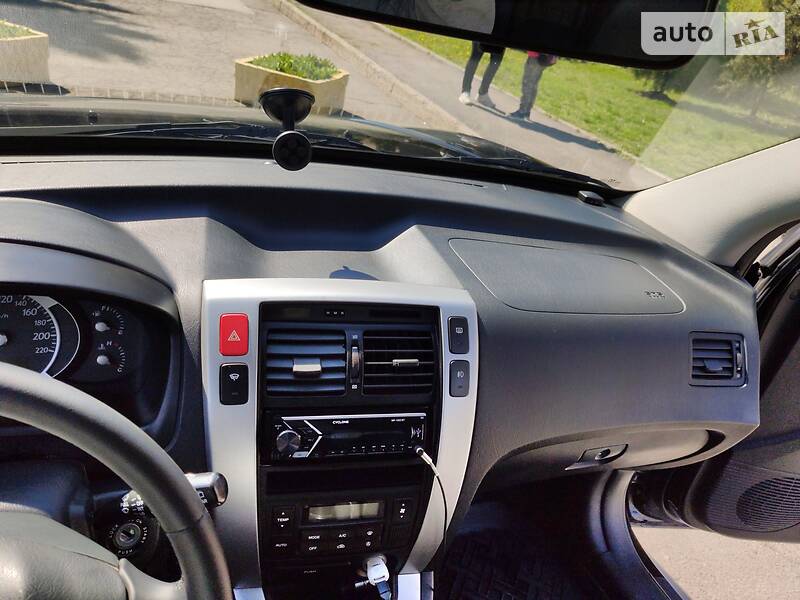 Позашляховик / Кросовер Hyundai Tucson 2007 в Кривому Розі фото 44 Позашляховик / Кросовер Hyundai Tucson 2007 в Кривому Розі