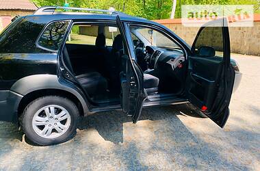Позашляховик / Кросовер Hyundai Tucson 2008 в 