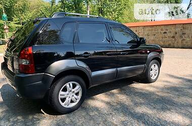 Позашляховик / Кросовер Hyundai Tucson 2008 в 