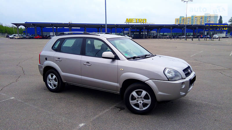 Позашляховик / Кросовер Hyundai Tucson 2004 в 