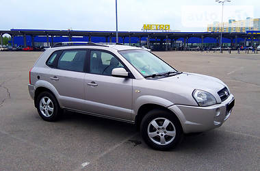 Позашляховик / Кросовер Hyundai Tucson 2004 в 