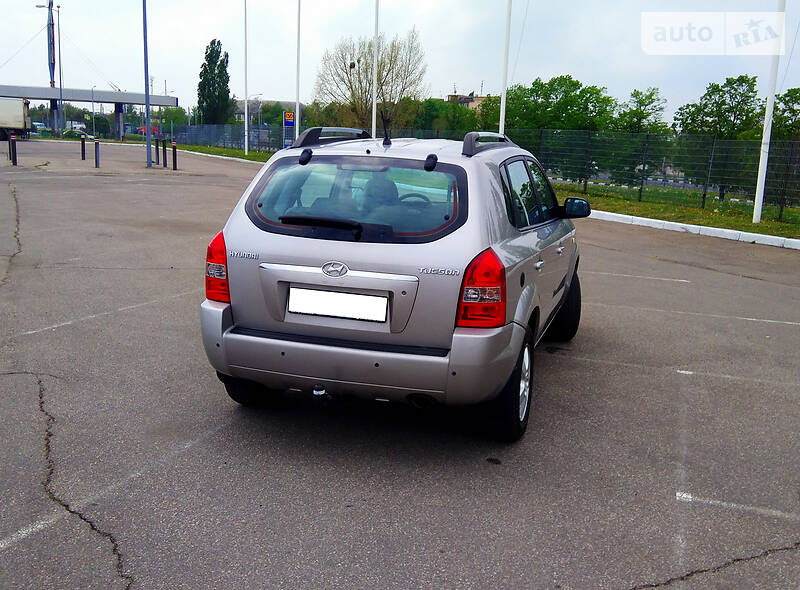 Позашляховик / Кросовер Hyundai Tucson 2004 в Харкові