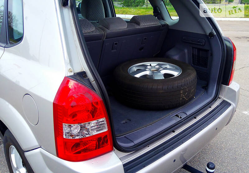 Позашляховик / Кросовер Hyundai Tucson 2004 в Харкові