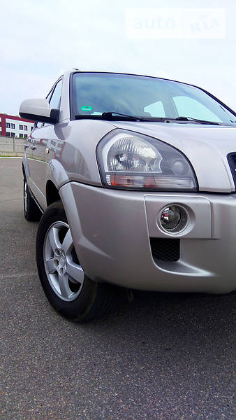 Позашляховик / Кросовер Hyundai Tucson 2004 в Харкові