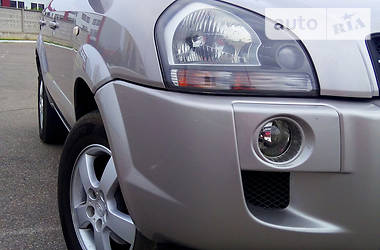 Позашляховик / Кросовер Hyundai Tucson 2004 в 