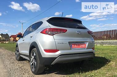 Позашляховик / Кросовер Hyundai Tucson 2017 в 