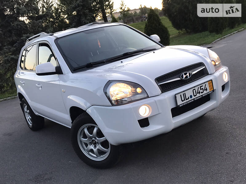 Позашляховик / Кросовер Hyundai Tucson 2009 в Києві