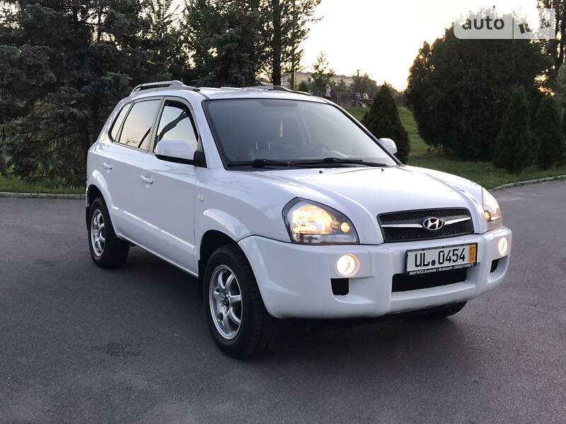 Позашляховик / Кросовер Hyundai Tucson 2009 в Києві