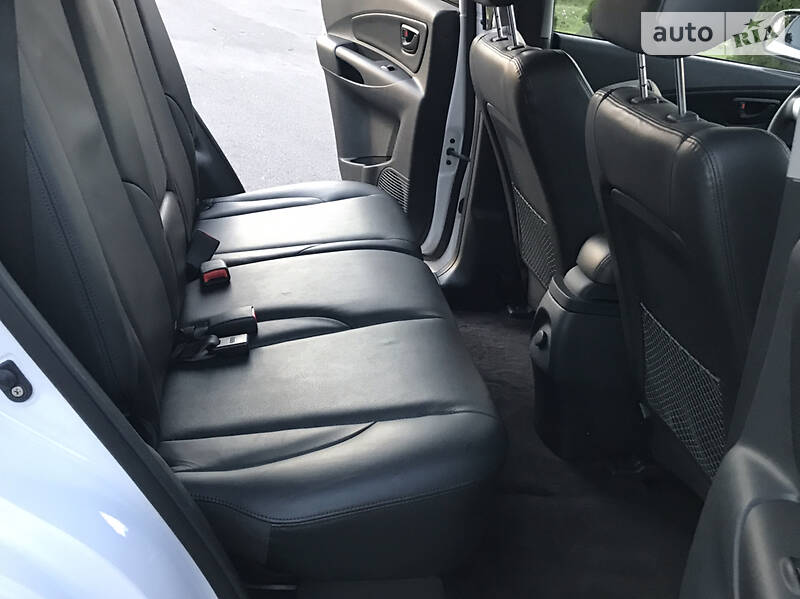 Позашляховик / Кросовер Hyundai Tucson 2009 в Києві