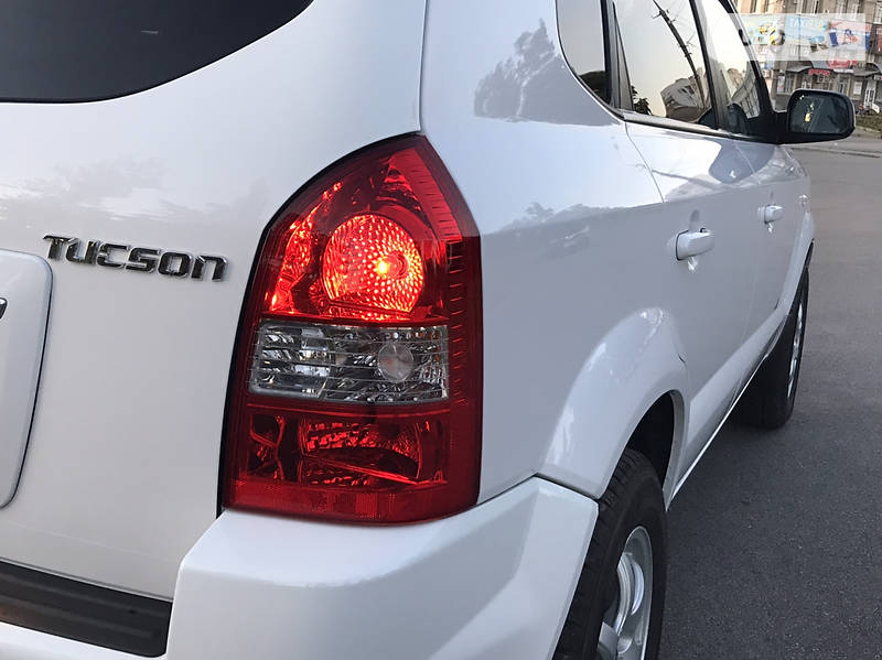 Позашляховик / Кросовер Hyundai Tucson 2009 в Києві