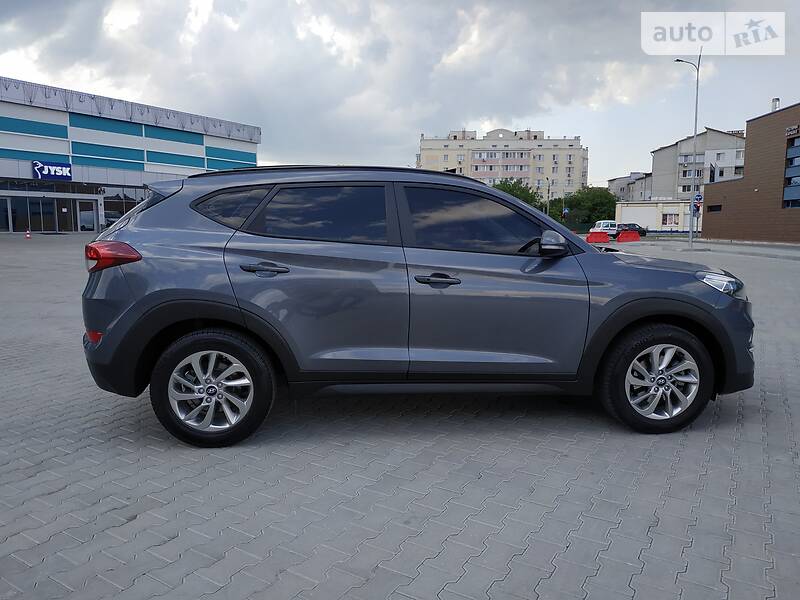 Внедорожник / Кроссовер Hyundai Tucson 2016 в Киеве