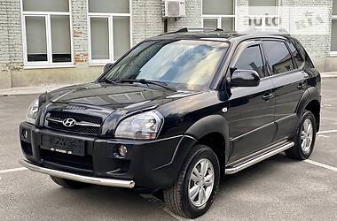 Позашляховик / Кросовер Hyundai Tucson 2012 в 