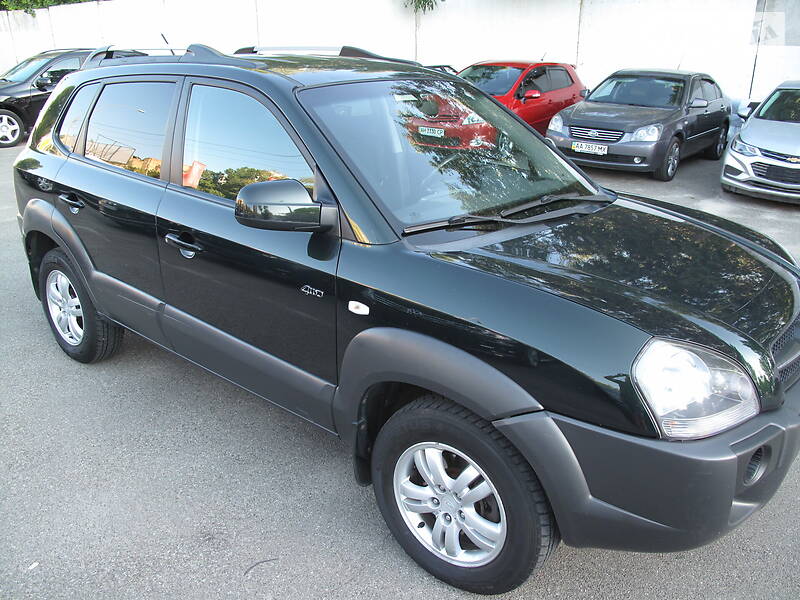 Позашляховик / Кросовер Hyundai Tucson 2008 в Києві