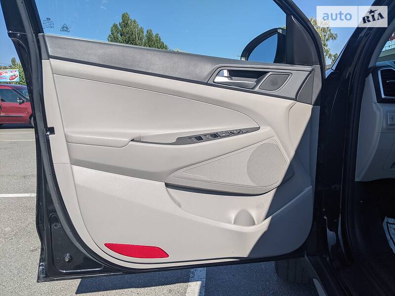 Позашляховик / Кросовер Hyundai Tucson 2019 в Києві