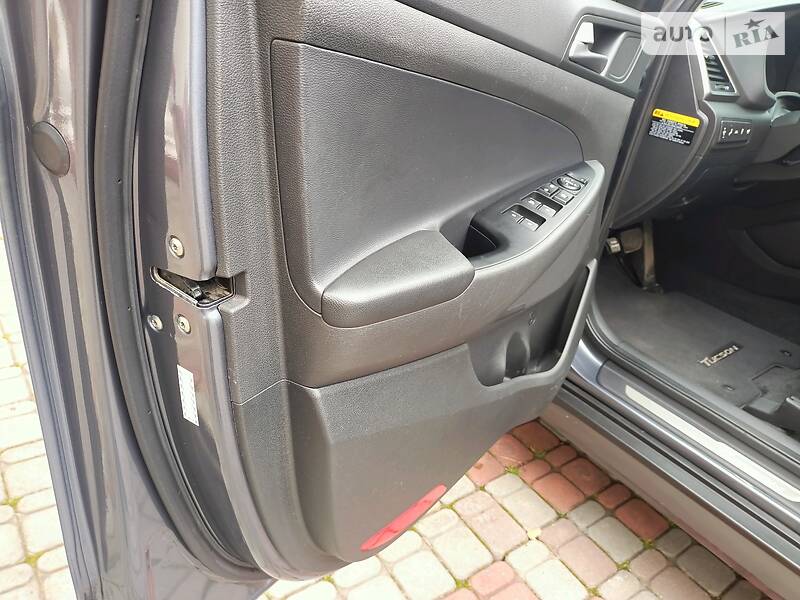 Внедорожник / Кроссовер Hyundai Tucson 2016 в Львове фото 13 Внедорожник / Кроссовер Hyundai Tucson 2016 в Львове