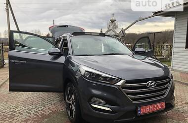 Внедорожник / Кроссовер Hyundai Tucson 2017 в 