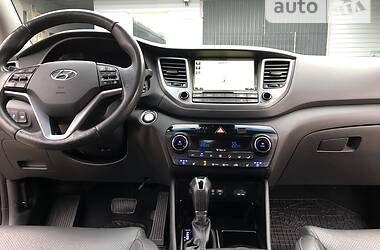 Внедорожник / Кроссовер Hyundai Tucson 2017 в 