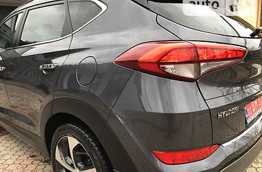Внедорожник / Кроссовер Hyundai Tucson 2017 в 