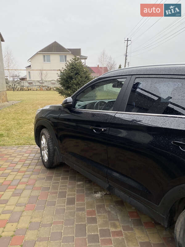 Внедорожник / Кроссовер Hyundai Tucson 2018 в Киеве