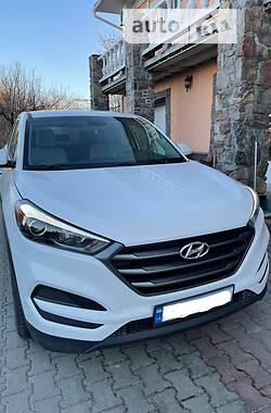 Внедорожник / Кроссовер Hyundai Tucson 2016 в Ужгороде