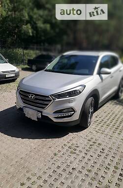 Внедорожник / Кроссовер Hyundai Tucson 2016 в Киеве