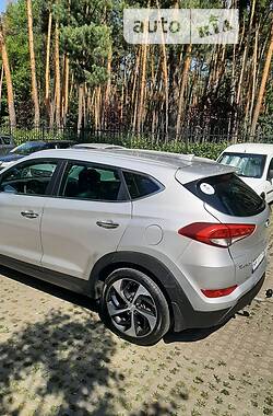 Внедорожник / Кроссовер Hyundai Tucson 2016 в Киеве