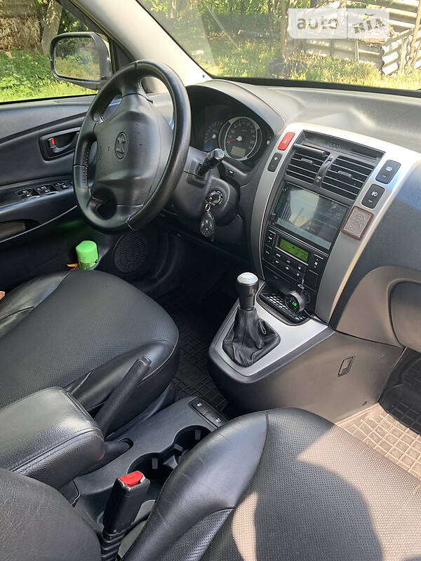 Позашляховик / Кросовер Hyundai Tucson 2007 в Солоному