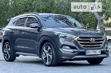 Позашляховик / Кросовер Hyundai Tucson 2018 в 