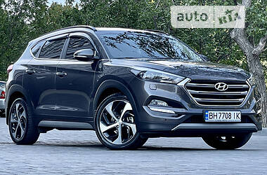Позашляховик / Кросовер Hyundai Tucson 2018 в 