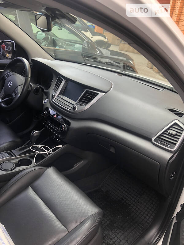 Позашляховик / Кросовер Hyundai Tucson 2017 в Харкові