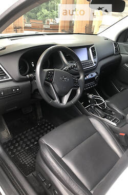 Позашляховик / Кросовер Hyundai Tucson 2017 в Харкові