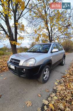 Внедорожник / Кроссовер Hyundai Tucson 2005 в 