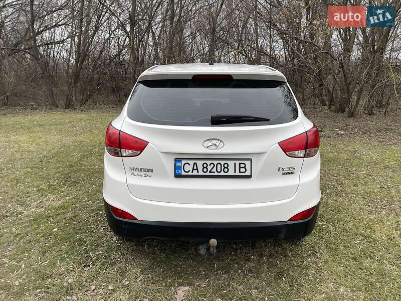 Позашляховик / Кросовер Hyundai Tucson 2012 в Смілі фото 5 Позашляховик / Кросовер Hyundai Tucson 2012 в Смілі