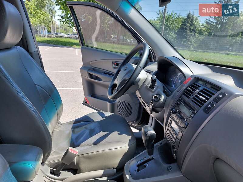 Позашляховик / Кросовер Hyundai Tucson 2007 в Житомирі