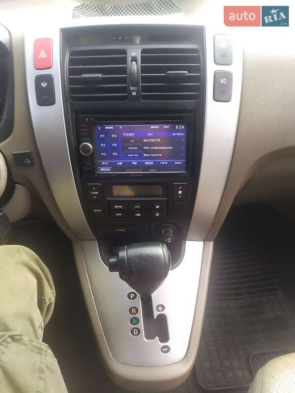 Позашляховик / Кросовер Hyundai Tucson 2006 в Києві