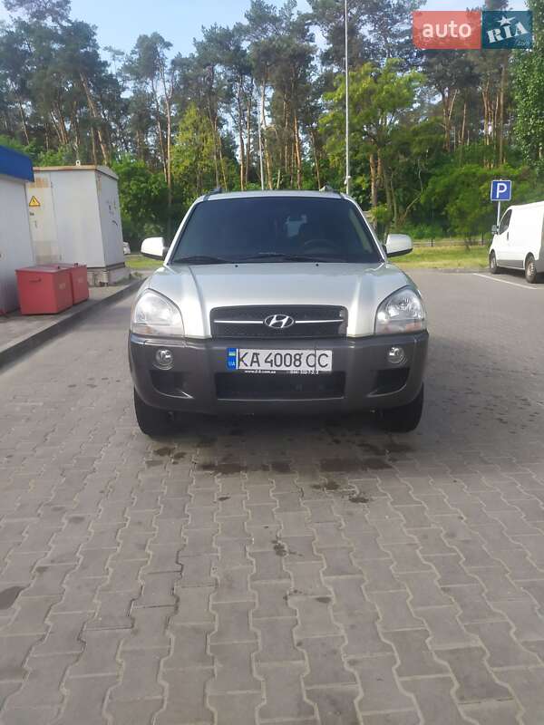Позашляховик / Кросовер Hyundai Tucson 2006 в Києві