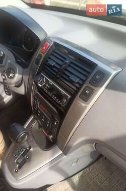 Позашляховик / Кросовер Hyundai Tucson 2005 в Старому Самборі