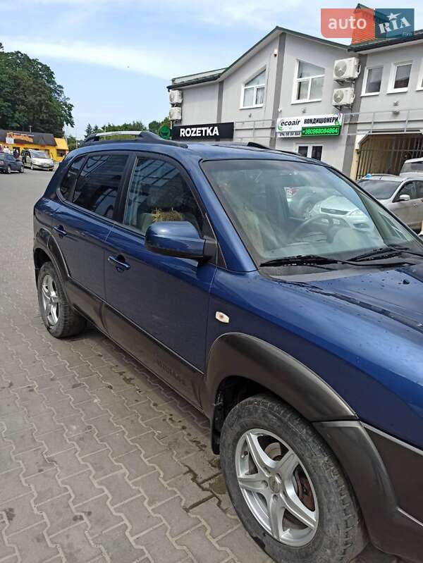 Позашляховик / Кросовер Hyundai Tucson 2005 в Старому Самборі