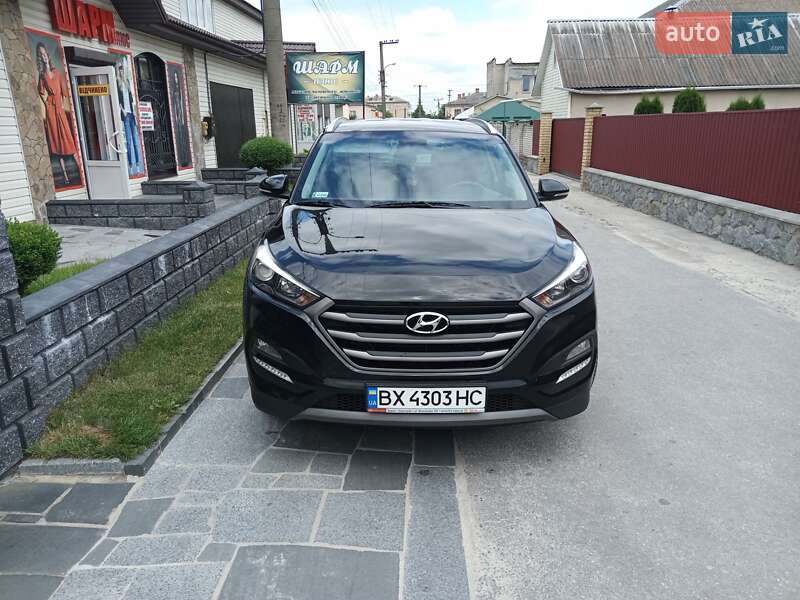 Позашляховик / Кросовер Hyundai Tucson 2016 в Києві