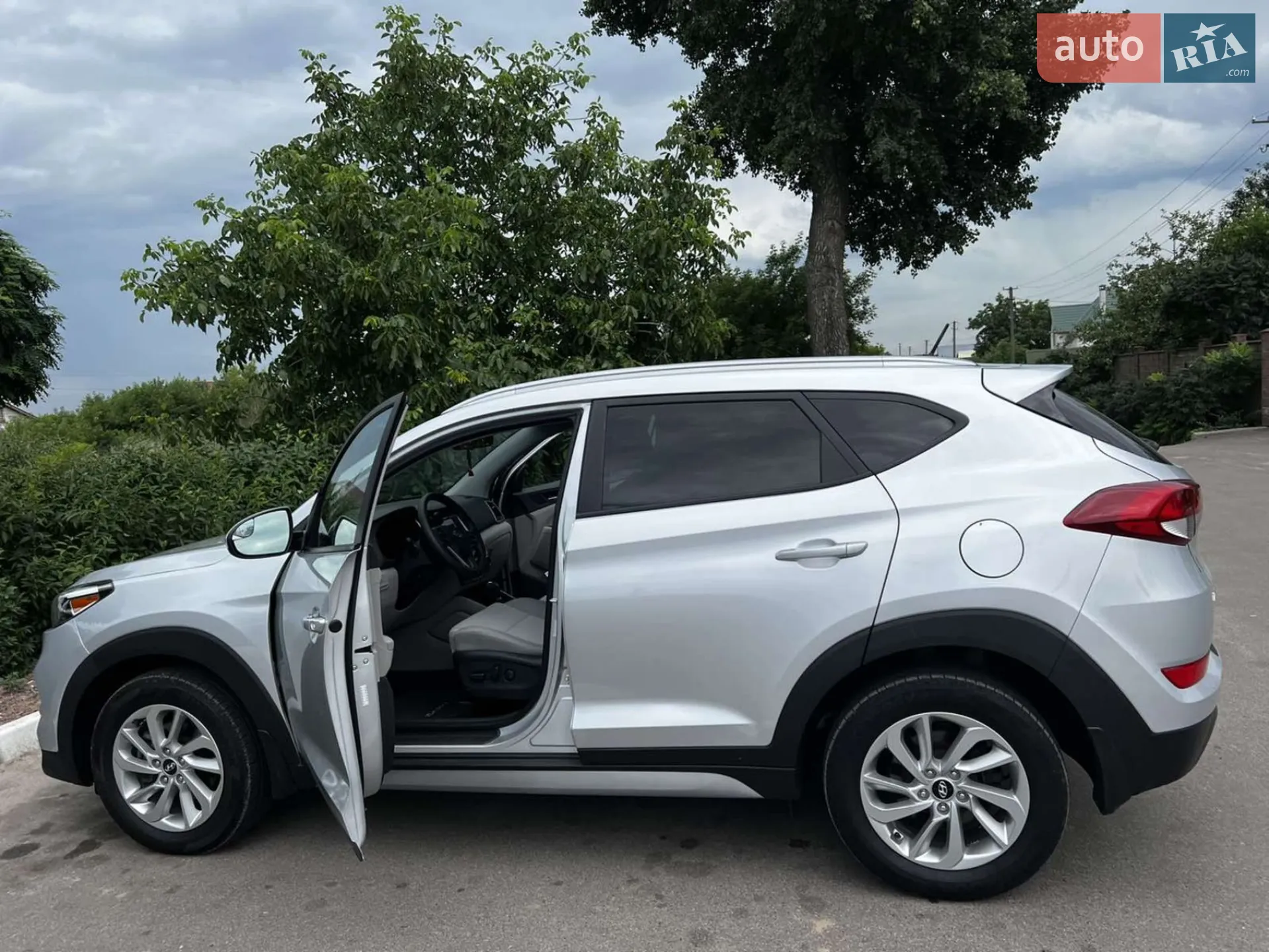 Hyundai Tucson 2017 VIN KM8J3CA42HU442065 фото оголошення 7 з 27