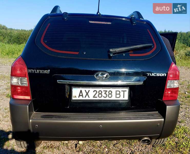 Внедорожник / Кроссовер Hyundai Tucson 2008 в Новой Водолаге