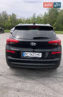 Внедорожник / Кроссовер Hyundai Tucson 2019 в 