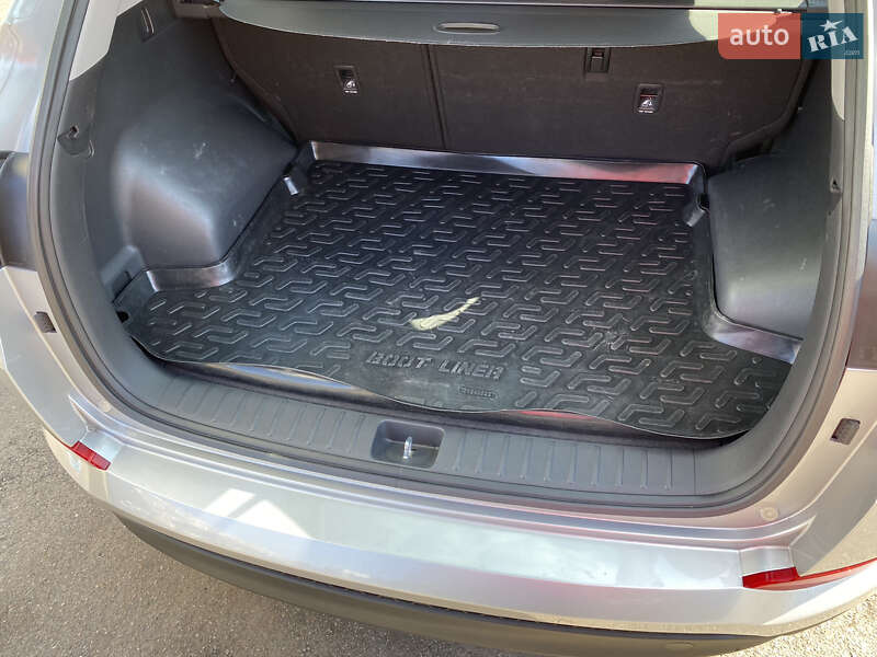 Позашляховик / Кросовер Hyundai Tucson 2018 в Києві фото 21 Позашляховик / Кросовер Hyundai Tucson 2018 в Києві