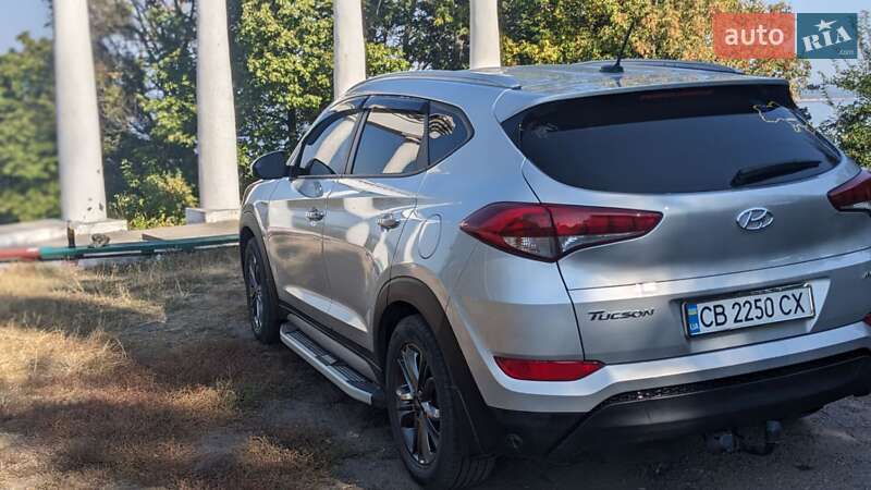 Позашляховик / Кросовер Hyundai Tucson 2017 в Чернігові