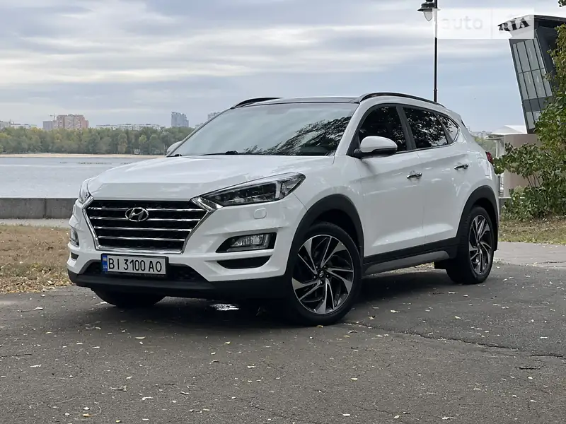 Что за музыка из рекламы Hyundai Tucson - Везёт тому, кто ведёт (2018)?