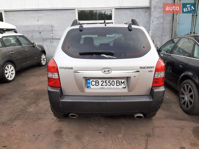 Позашляховик / Кросовер Hyundai Tucson 2006 в Чернігові