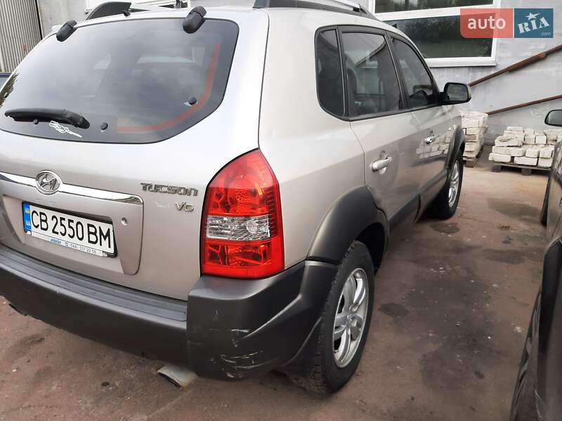 Позашляховик / Кросовер Hyundai Tucson 2006 в Чернігові