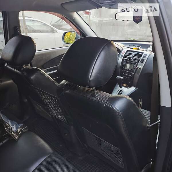 Внедорожник / Кроссовер Hyundai Tucson 2011 в 