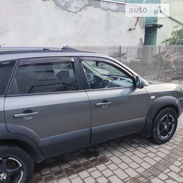 Позашляховик / Кросовер Hyundai Tucson 2011 в Львові