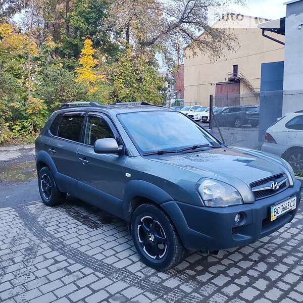 Позашляховик / Кросовер Hyundai Tucson 2011 в Львові